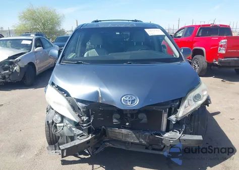 2016 Toyota Sienna Xle 8 Passenger from USA, damaged, VIN 5TDYK3DC3GS714537